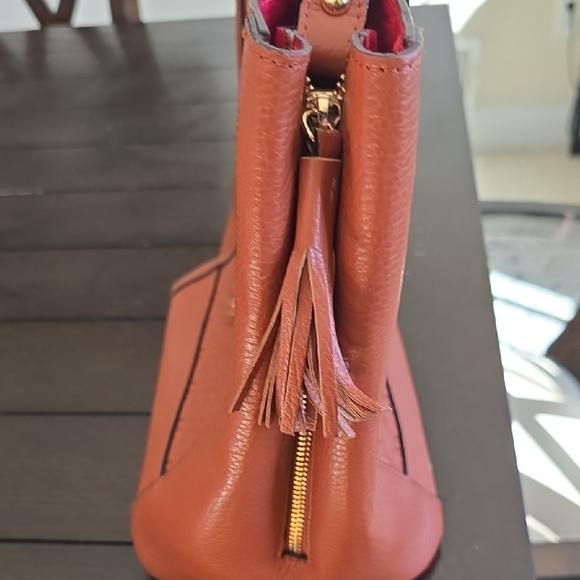 Mario Valentino Spa Elegant Tan Leather Tote Bag - Picture 7 of 9